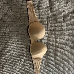 Natori Cream Lace Trim Bra
